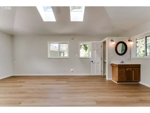 Other - 91082 Leashore Dr, Vida, OR 97488 photo 11 of 14