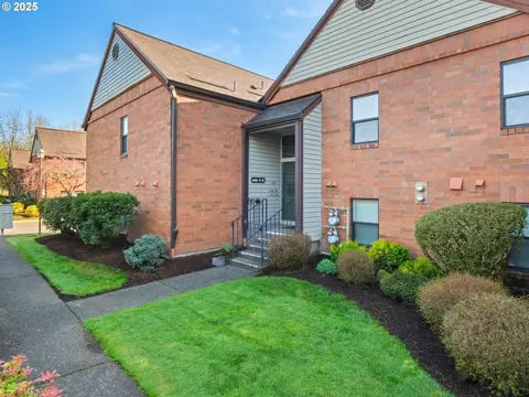11992 SW Royalty Ct, Portland, OR 97224
