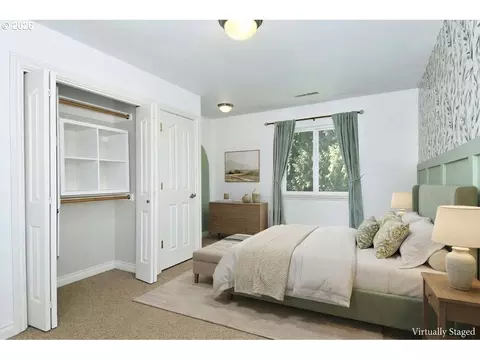 Bedroom - 2571 SElliott Dr, Gresham, OR 97080 photo 1 of 7
