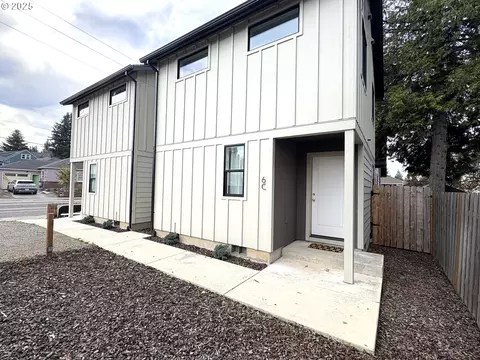 6 NE 74th Ave UNIT C, Portland, OR 97213