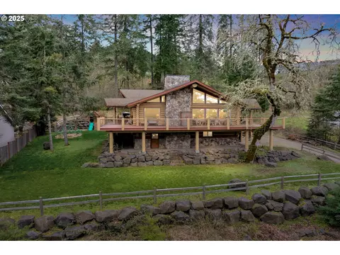 6715 Ivy St, Springfield, OR 97478