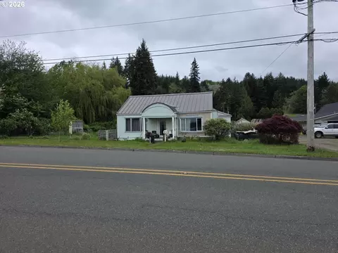 1305 Park Ave, Raymond, WA 98577