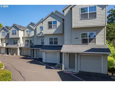 2837 SW Western Blvd #106, Corvallis, OR 97333