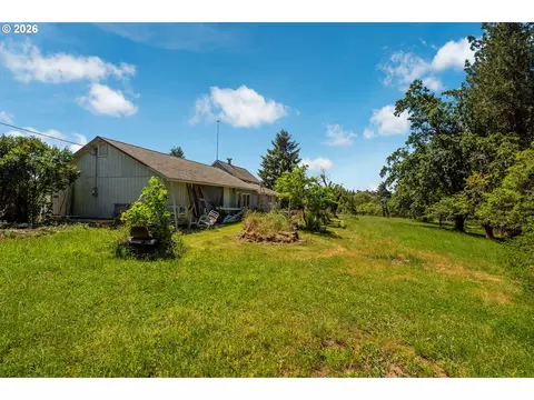 Exterior - 87161 Central Rd, Eugene, OR 97402 photo 3 of 4