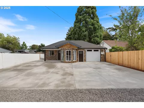 17715 SW Blanton St, Beaverton, OR 97078