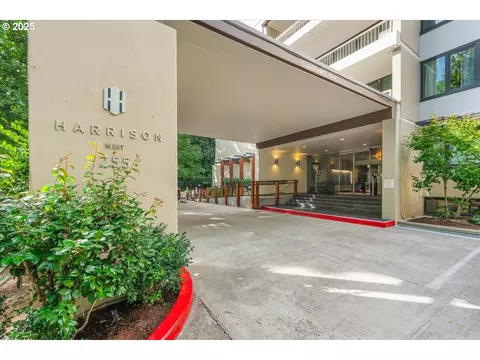 255 SW Harrison St #11A, Portland, OR 97201