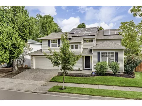 1133 NE Creeksedge Dr, Hillsboro, OR 97124