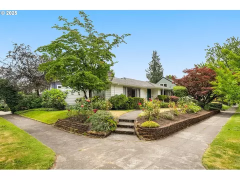 1134 NE Cesar E Chavez Blvd, Portland, OR 97232
