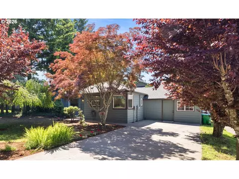 Exterior - 1053 SE Barnes Rd, Gresham, OR 97080 photo 2 of 7