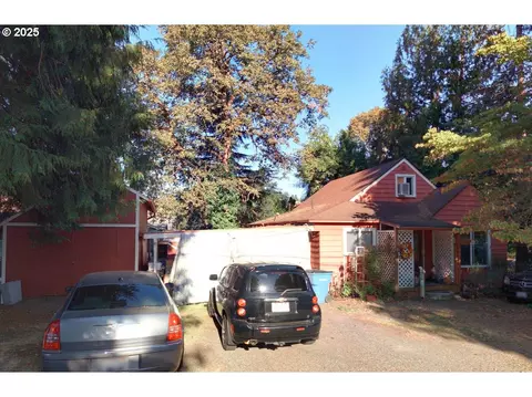 1061 5th St, Washougal, WA 98671