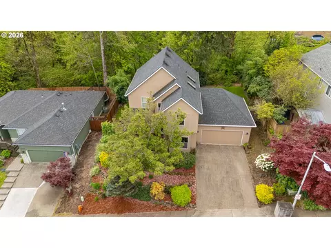 17377 Wake Robin Cir, Oregon City, OR 97045