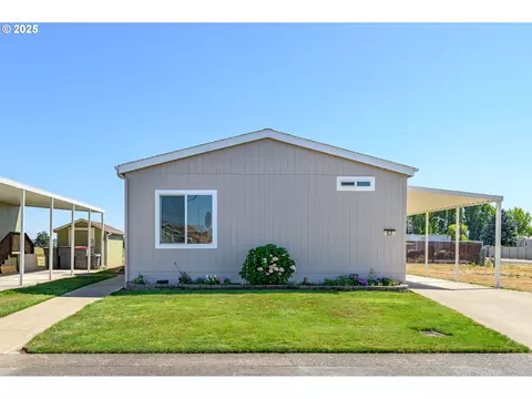 4155 NE Three Mile Ln #53, Mcminnville, OR 97128