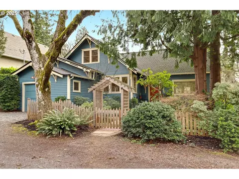5014 SW Custer St, Portland, OR 97219