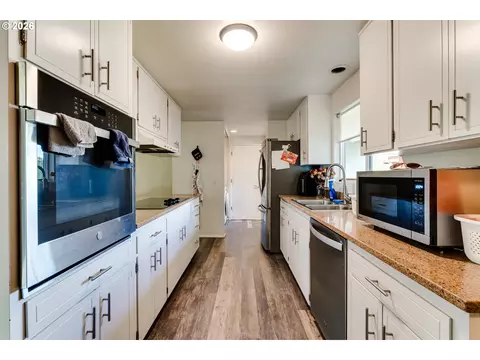 Kitchen - 1812 Brittany St, Eugene, OR 97405 photo 1 of 3