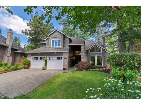 13852 Taylors Crest Ln, Lake Oswego, OR 97035