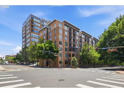 701 Columbia St #612, Vancouver, WA 98660