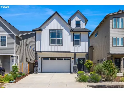 209 W Barbaras Way, Newberg, OR 97132