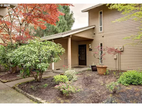 8230 SW Woodbridge Ct #16, Wilsonville, OR 97070