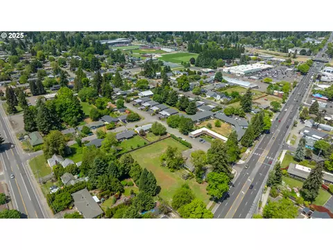 River Rd, Eugene, OR 97404 photo 13