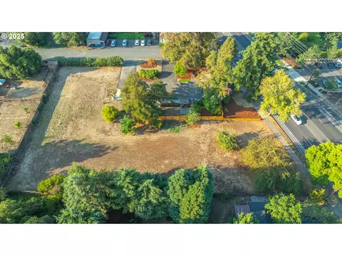 River Rd, Eugene, OR 97404 photo 8