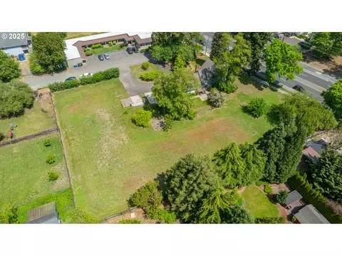 River Rd, Eugene, OR 97404 photo 5