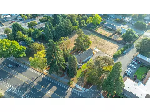 River Rd, Eugene, OR 97404 photo 10