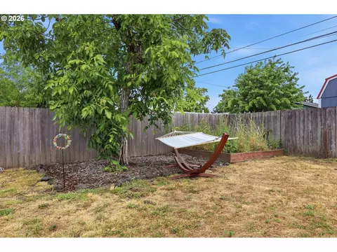 1427 Mill St, Springfield, OR 97477 photo 39