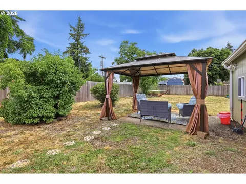1427 Mill St, Springfield, OR 97477 photo 33