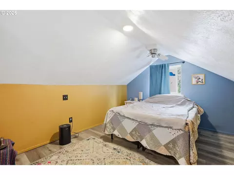 1427 Mill St, Springfield, OR 97477 photo 28