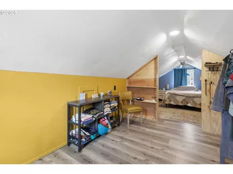 1427 Mill St, Springfield, OR 97477 photo 23