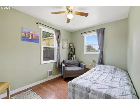 1427 Mill St, Springfield, OR 97477 photo 19