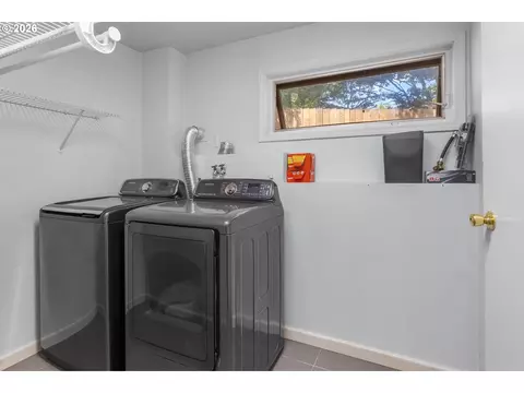 2021 SE Hale Dr, Gresham, OR 97080 photo 28