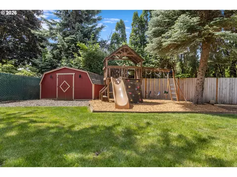 2021 SE Hale Dr, Gresham, OR 97080 photo 36