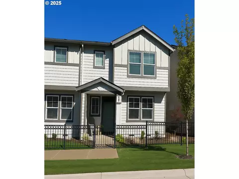 861 N 19th Ave, Cornelius, OR 97113