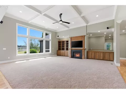 Living - 40818 SE Trubel Rd, Sandy, OR 97055 photo 3 of 6