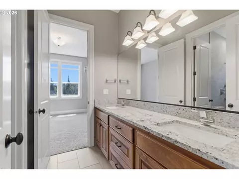 Bath - 40818 SE Trubel Rd, Sandy, OR 97055 photo 4 of 6