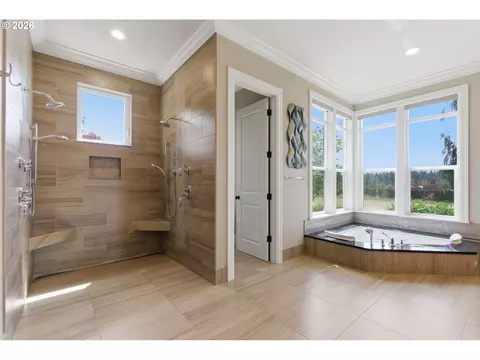 Bath - 40818 SE Trubel Rd, Sandy, OR 97055 photo 1 of 6