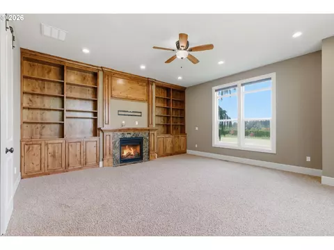 Living - 40818 SE Trubel Rd, Sandy, OR 97055 photo 6 of 6