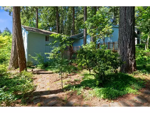 592 Stagecoach Way, Salem, OR 97302