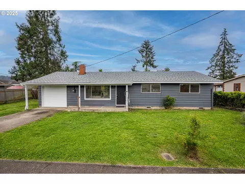 628 34th St, Springfield, OR 97478