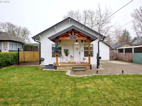 679 Breys Ave NE, Salem, OR 97301