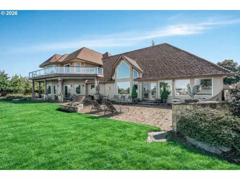 5918 Crystal Ct SE, Salem, OR 97306