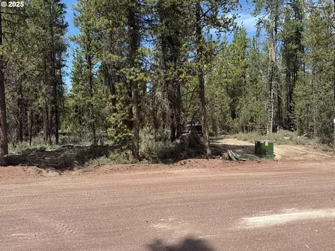 bear flat road, Chemult, OR 97731
