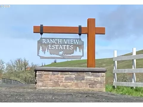 359 Ladybug Ln Rd, Roseburg, OR 97470