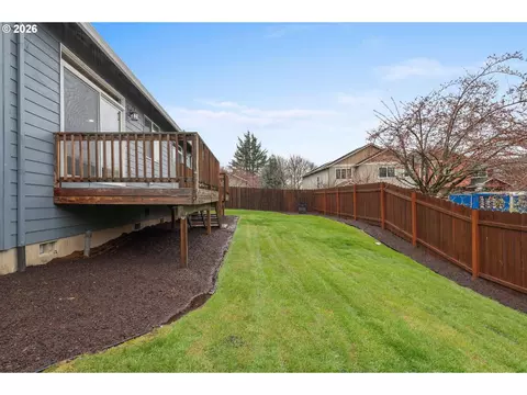 Exterior - 2037 SE Centurion Way, Gresham, OR 97080 photo 4 of 6