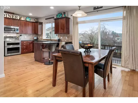 Dining - 2037 SE Centurion Way, Gresham, OR 97080 photo 2 of 2