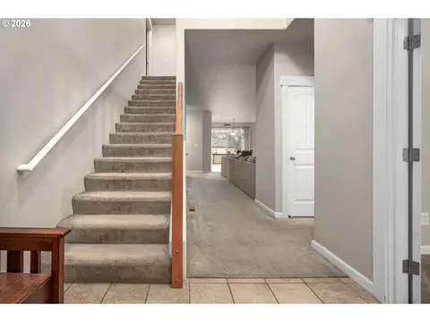 Entry Way - 2037 SE Centurion Way, Gresham, OR 97080 photo 2 of 7