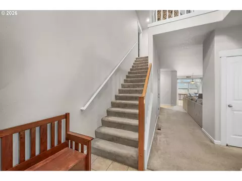 Entry Way - 2037 SE Centurion Way, Gresham, OR 97080 photo 5 of 7