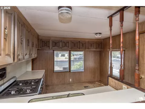 Kitchen - 340 Fifth St, Dillard, OR 97432 photo 1 of 2