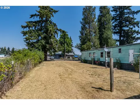 Exterior - 340 Fifth St, Dillard, OR 97432 photo 8 of 10